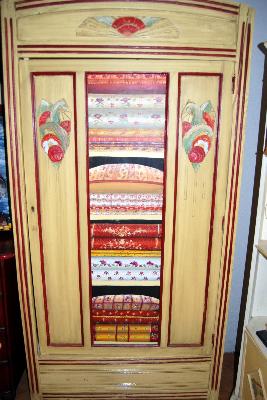 relooking armoire,,armoire d&eacute;cor&eacute;es sur commande, armoires recycl&eacute;es, armoires relook&eacute;es ,decor sur meuble, peinture d&eacute;corative mobilier